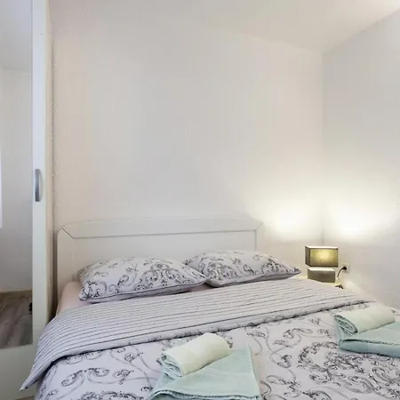 Nina In Peroj - Haus Fuer 6 Personen Holiday home *
