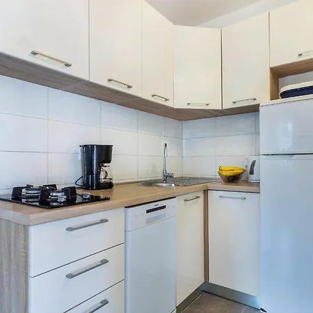 Holiday home Nina In Peroj - Haus Fuer 6 Personen
