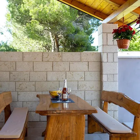 Holiday home Nina In Peroj - Haus Fuer 6 Personen Fazana